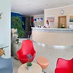 Отель Michael 4*