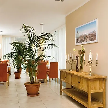 Michael 4* Praha