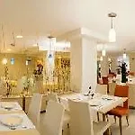Michael Otel Prag