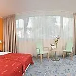 Michael Otel Prag